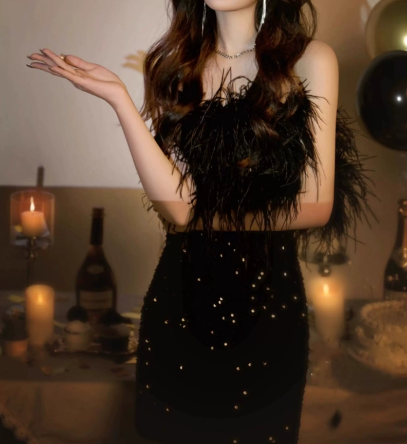 Sparkling Strapless Black Homecoming Dress Feather Sequins Sheath Party Dress C9683