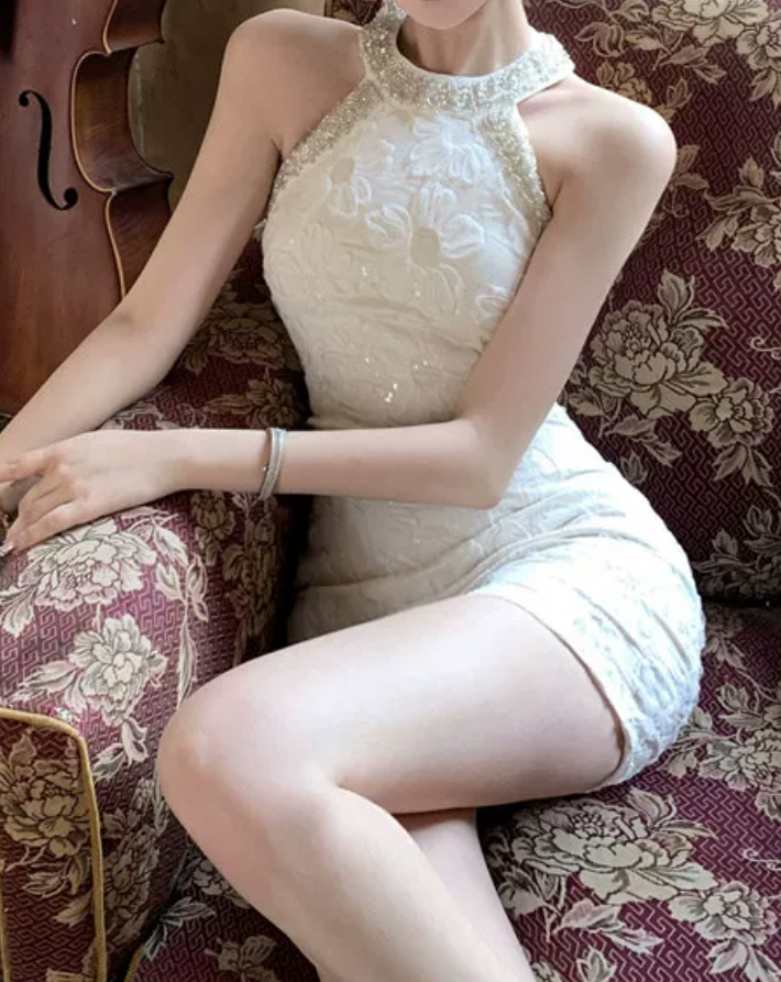 Fascinating Halter Neck White Homecoming Dress Beaded Sheath Party Dress C9685