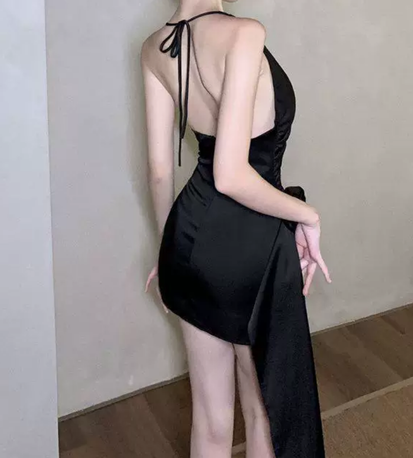 Chic Halter Neck Black Mini Dress Backless Sheath Short Dress C9700