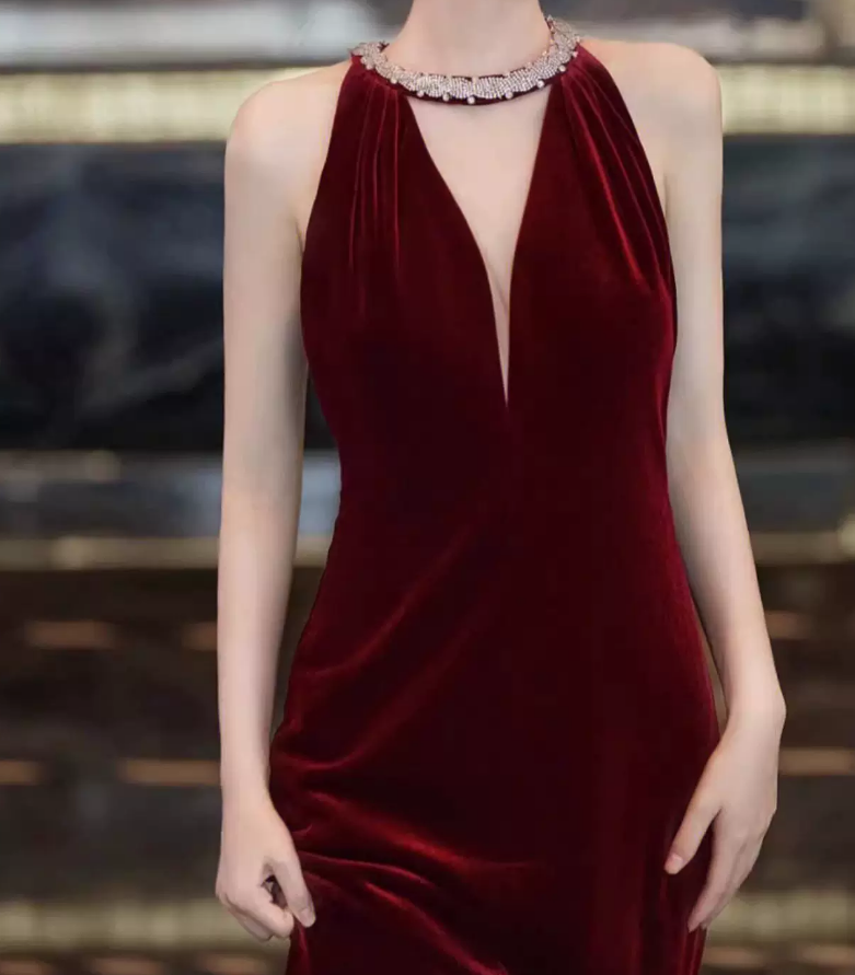 Vintage Halter Neck Red Prom Dress Velvet Beaded Mermaid Evening Dress C9703