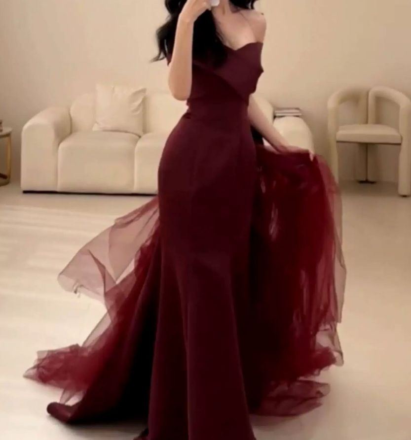 Vintage Off-Shoulder Prom Dress Red Tulle Train Mermaid Evening Dress C9709