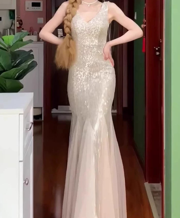 Glittering V Neck Champagne Prom Dress Sequins Mermaid Evening Dress C9721