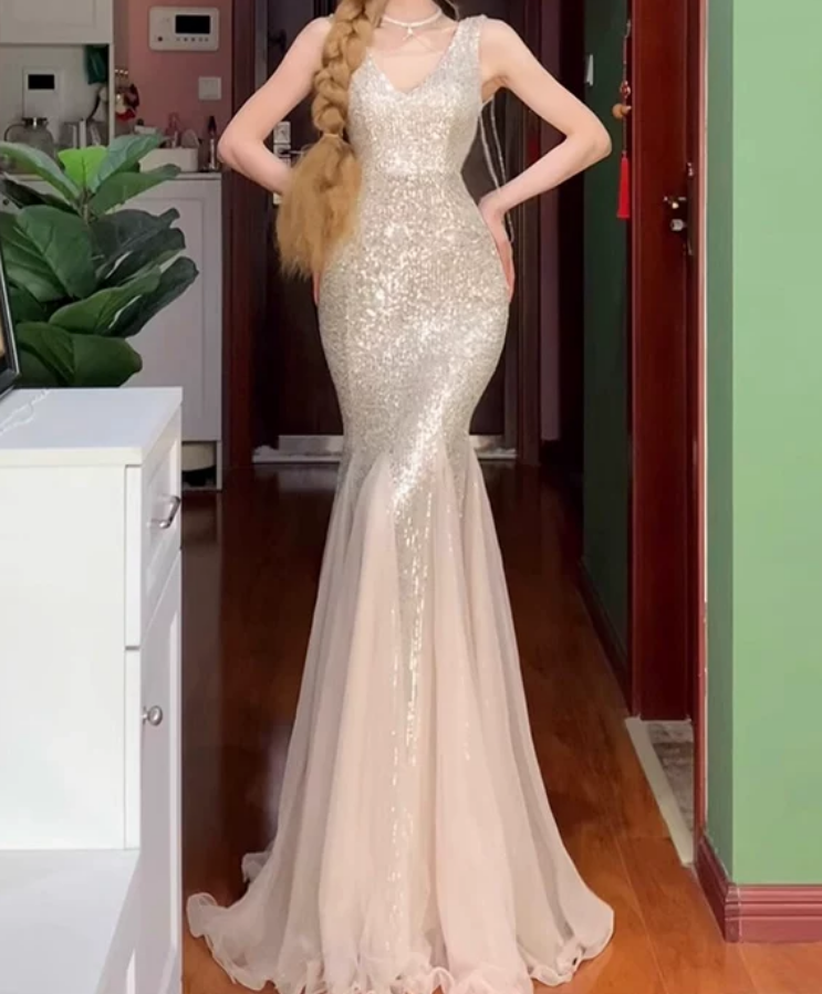 Glittering V Neck Champagne Prom Dress Sequins Mermaid Evening Dress C9721