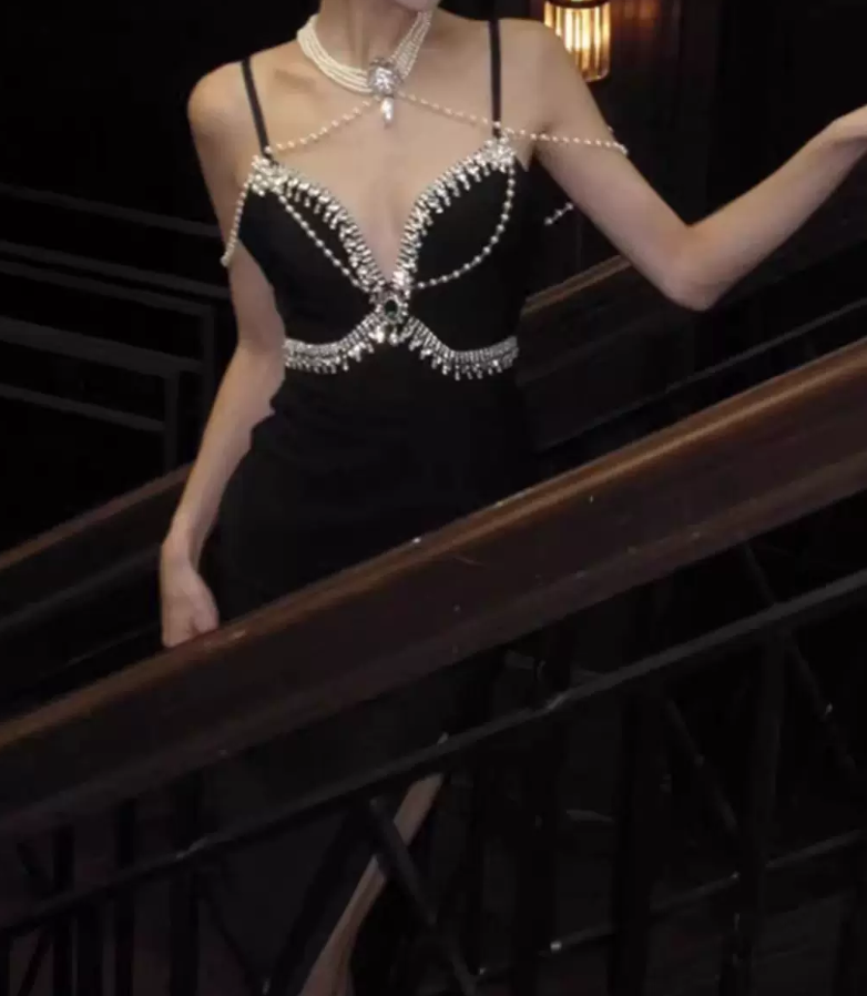 Modern Spaghetti Straps Slit Prom Dress Black Beaded Sheath Evening Dress C9728