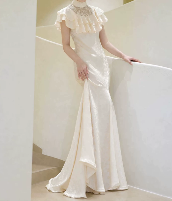 Romantic High Collar Ruffles Wedding Dresses Lace Jacquard Mermaid Bridal Dress C9740
