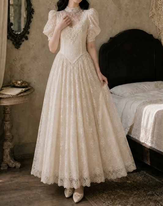 Superbe robe de mariée sirène bustier en satin et tulle, longue et en dentelle, C4563