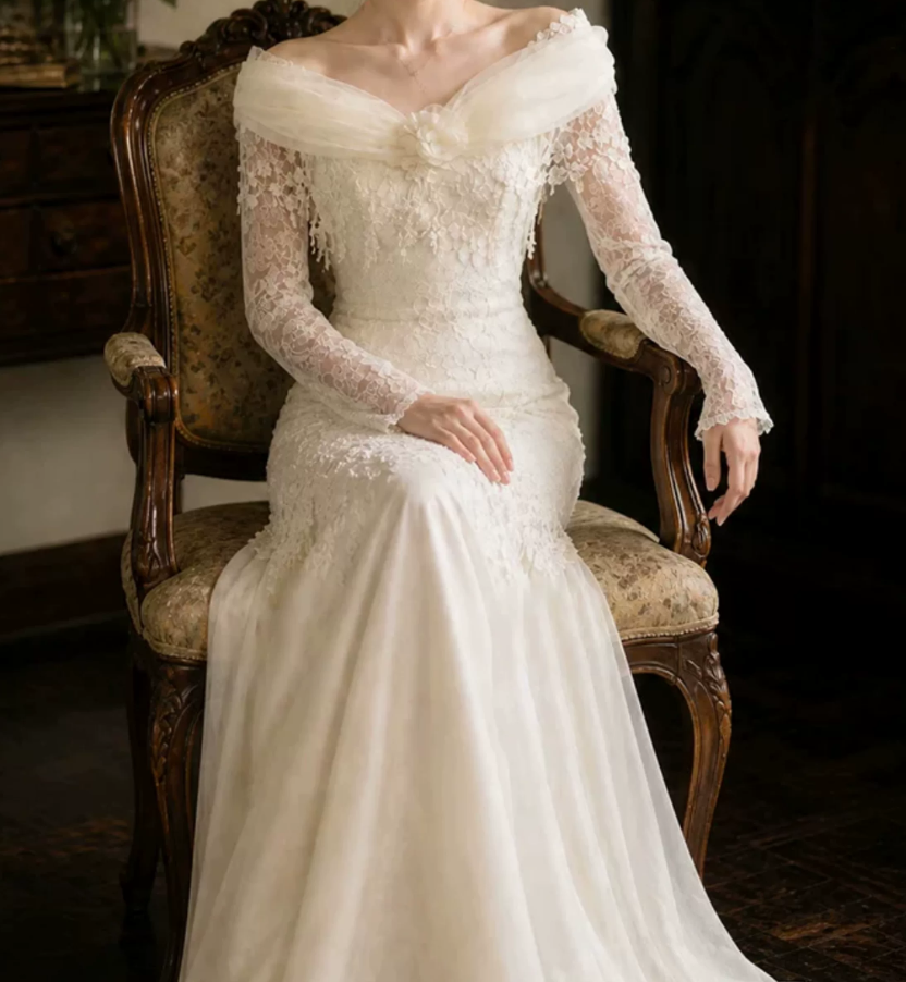 Superbe robe de mariée sirène bustier en satin et tulle, longue et en dentelle, C4563