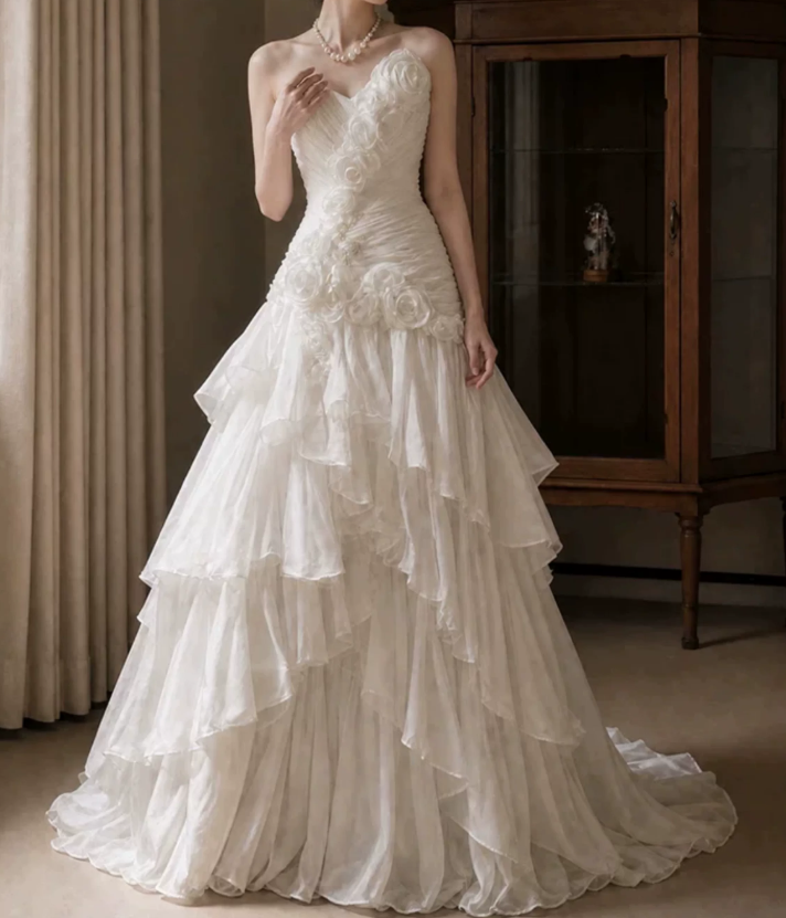 Superbe robe de mariée sirène bustier en satin et tulle, longue et en dentelle, C4563