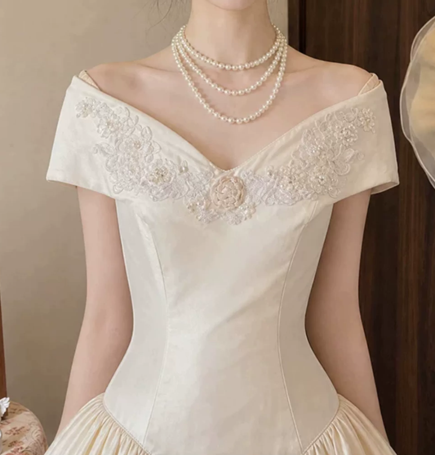 Robe de bal de princesse bustier à volants en satin long, robe de soirée C8117