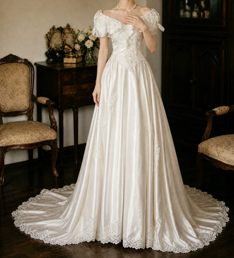 Vintage Off-Shoulder Satin Wedding Dresses Appliques A-Line Bridal Dress C9762