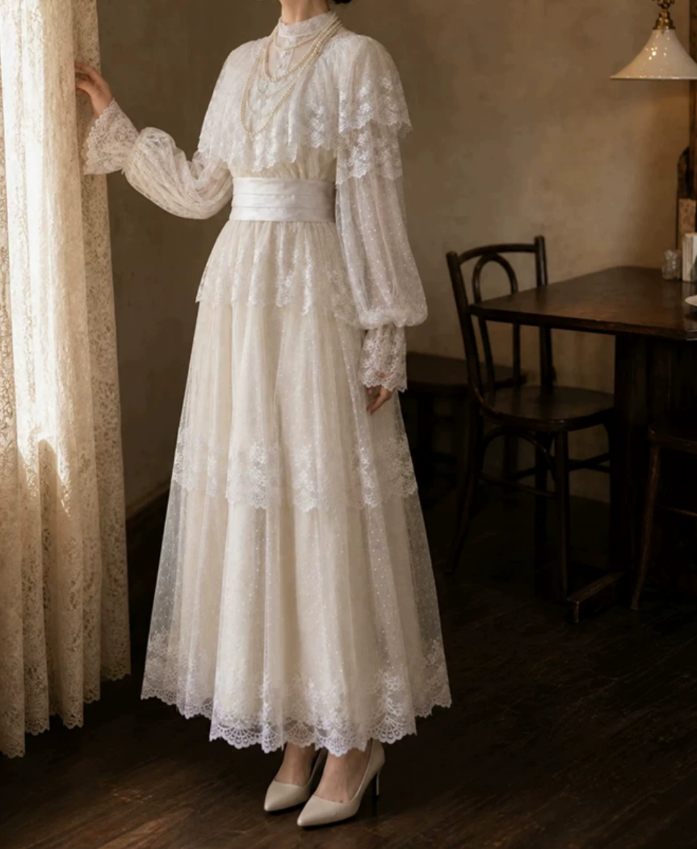 Superbe robe de mariée sirène bustier en satin et tulle, longue et en dentelle, C4563