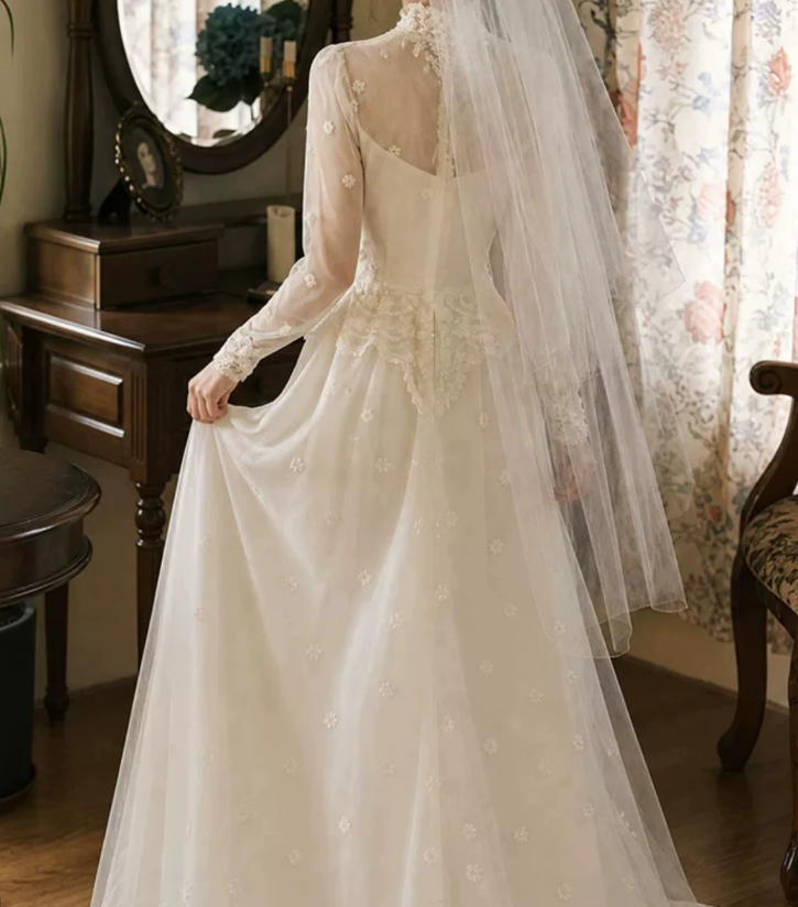 Classical High Collar Wedding Dresses Long Sleeve Lace A-Line Bridal Dress C9767
