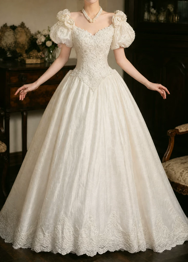Romantic Short Sleeve Ivory Ball Gown Square Neck Appliques Sweet 16 Dresses C9769