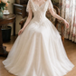Superbe robe de mariée sirène bustier en satin et tulle, longue et en dentelle, C4563