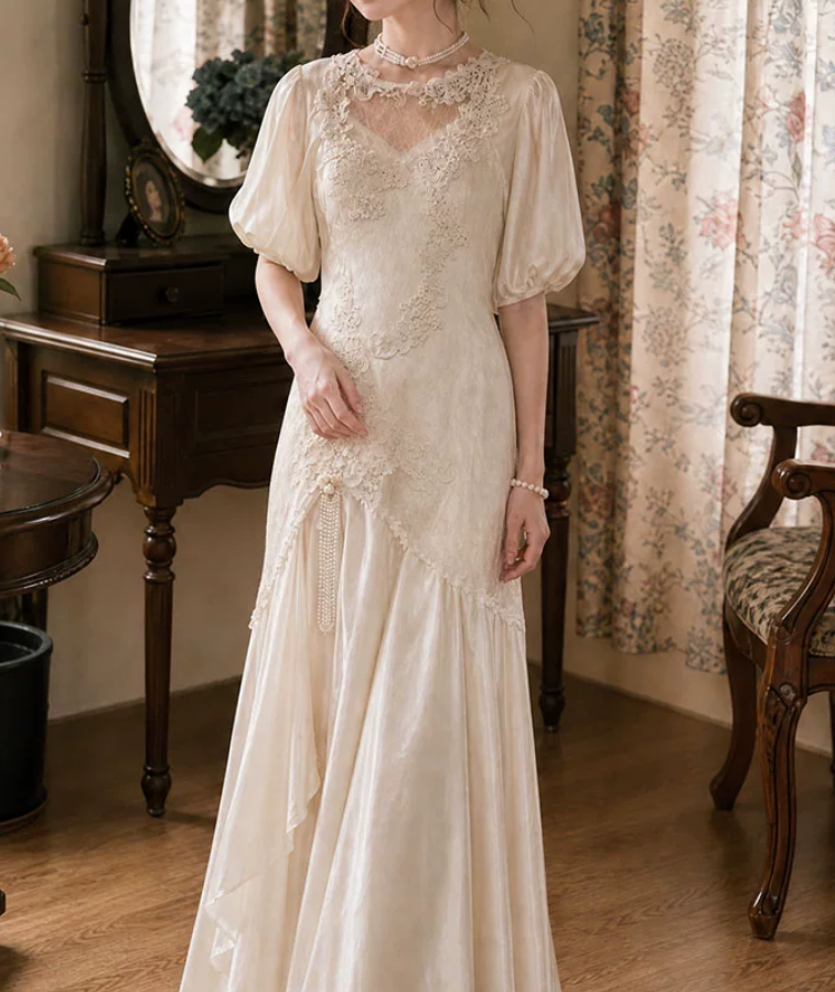 Classical Jewel Neck Satin Wedding Dresses Appliques Short Sleeve Mermaid Bridal Dress C9779
