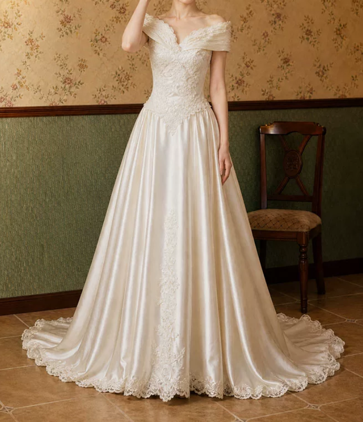 Superbe robe de mariée sirène bustier en satin et tulle, longue et en dentelle, C4563