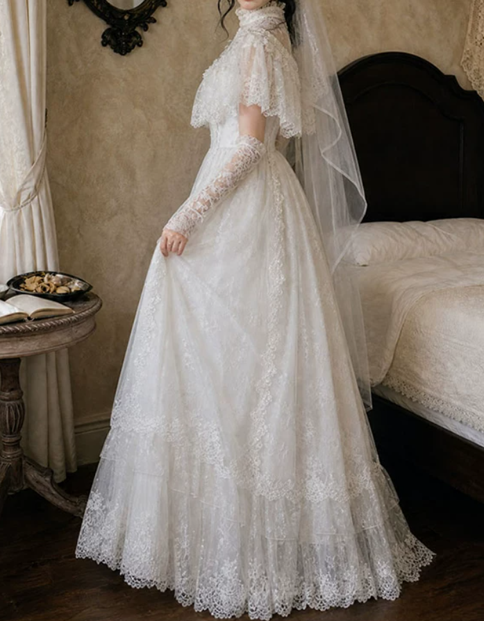 Superbe robe de mariée sirène bustier en satin et tulle, longue et en dentelle, C4563