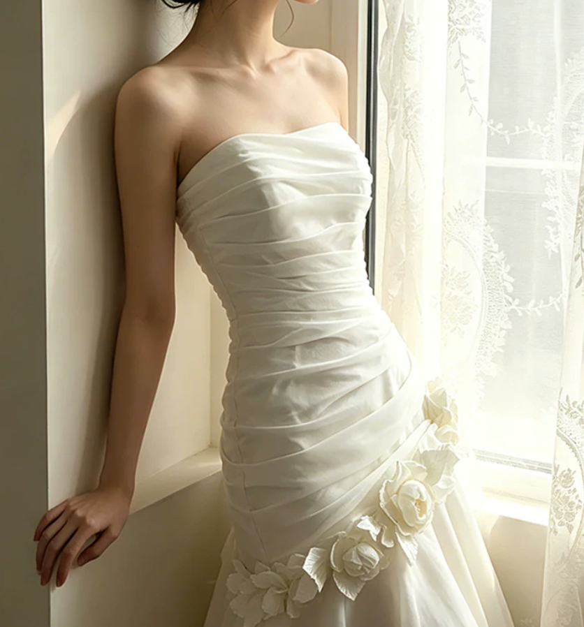 Superbe robe de mariée sirène bustier en satin et tulle, longue et en dentelle, C4563