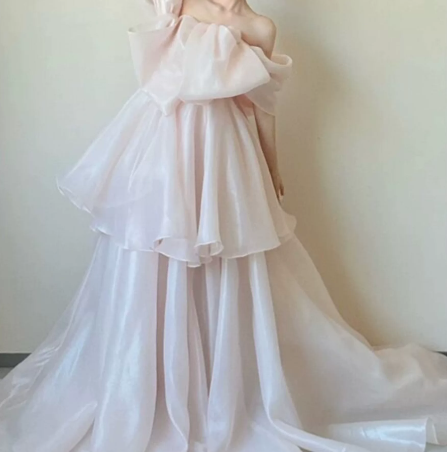 Robe de bal de princesse bustier à volants en satin long, robe de soirée C8117