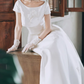 Vintage Boat Neck Appliques Wedding Dresses Satin Short Sleeve A-Line Bridal Dress C9800