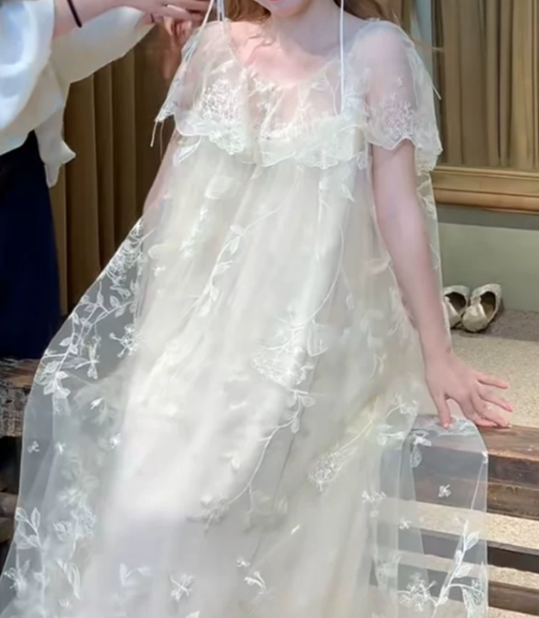 Superbe robe de mariée sirène bustier en satin et tulle, longue et en dentelle, C4563
