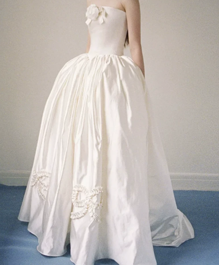 Glamorous Strapless Wedding Dresses Satin Floral Bridal Gowns C9808