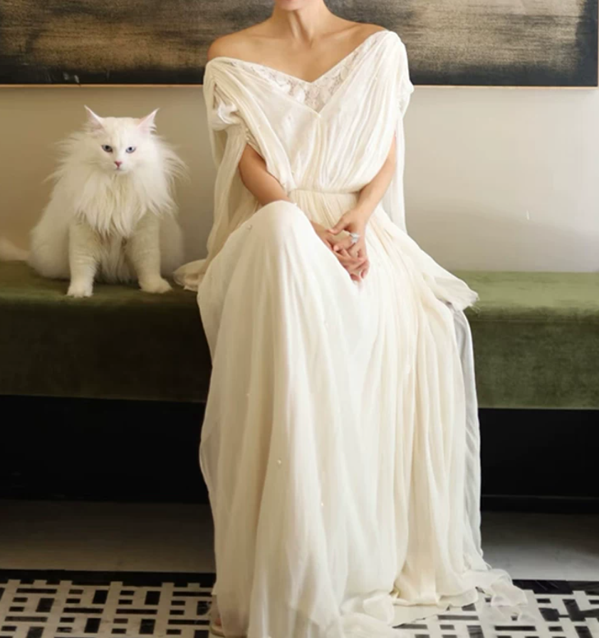 Flowy V Neck Beads Wedding Dresses Ivory Lace A-Line Bridal Dress C9811