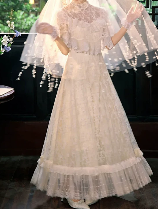 Superbe robe de mariée sirène bustier en satin et tulle, longue et en dentelle, C4563