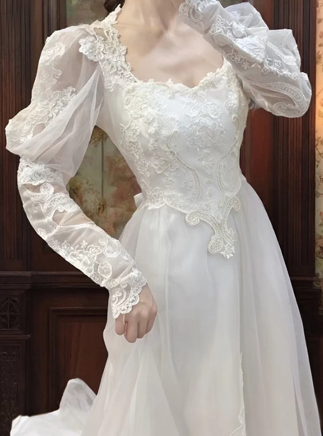 Trendy Square Neck White Prom Dress Appliques Long Sleeve A-Line Evening Dress C9815
