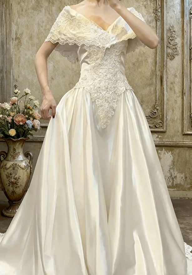 Superbe robe de mariée sirène bustier en satin et tulle, longue et en dentelle, C4563