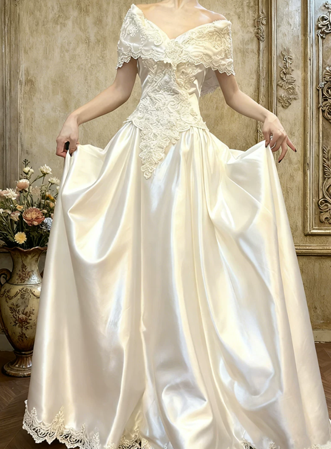 Superbe robe de mariée sirène bustier en satin et tulle, longue et en dentelle, C4563