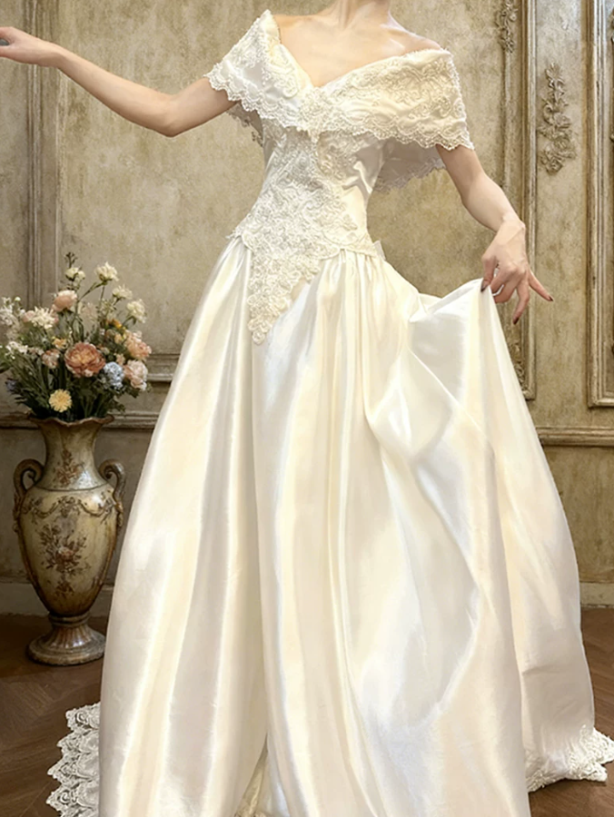 Superbe robe de mariée sirène bustier en satin et tulle, longue et en dentelle, C4563
