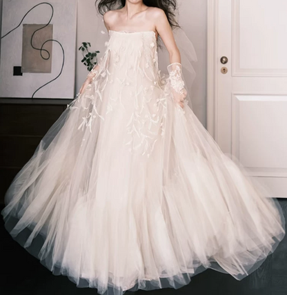 Glam Strapless Wedding Dresses Appliques Tulle A-Line Bridal Dress C9818