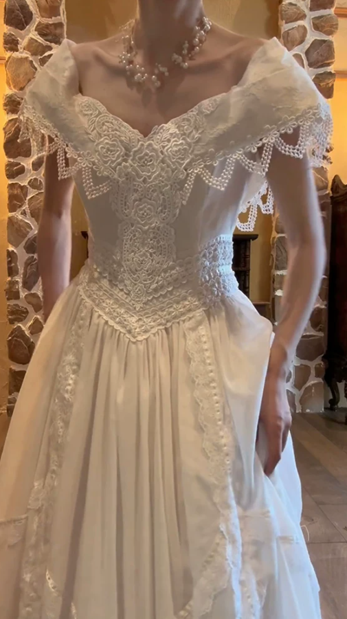 Superbe robe de mariée sirène bustier en satin et tulle, longue et en dentelle, C4563