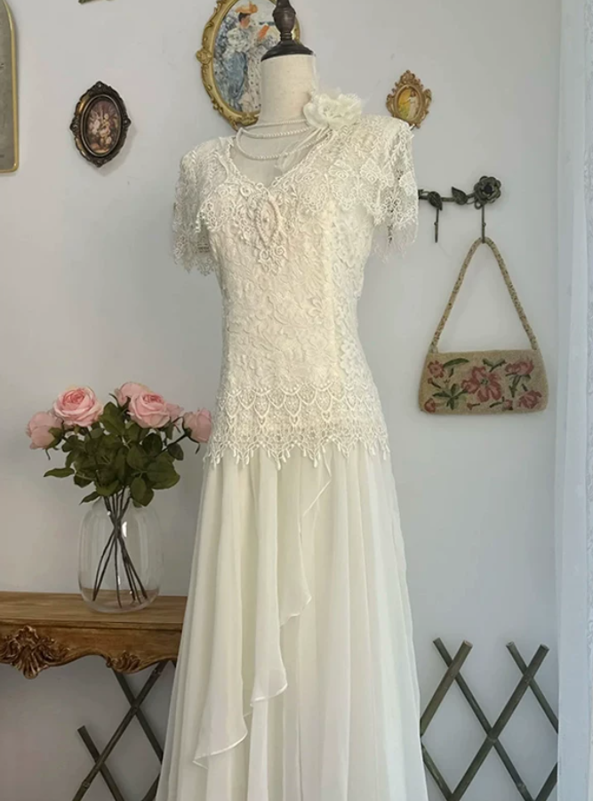 Superbe robe de mariée sirène bustier en satin et tulle, longue et en dentelle, C4563