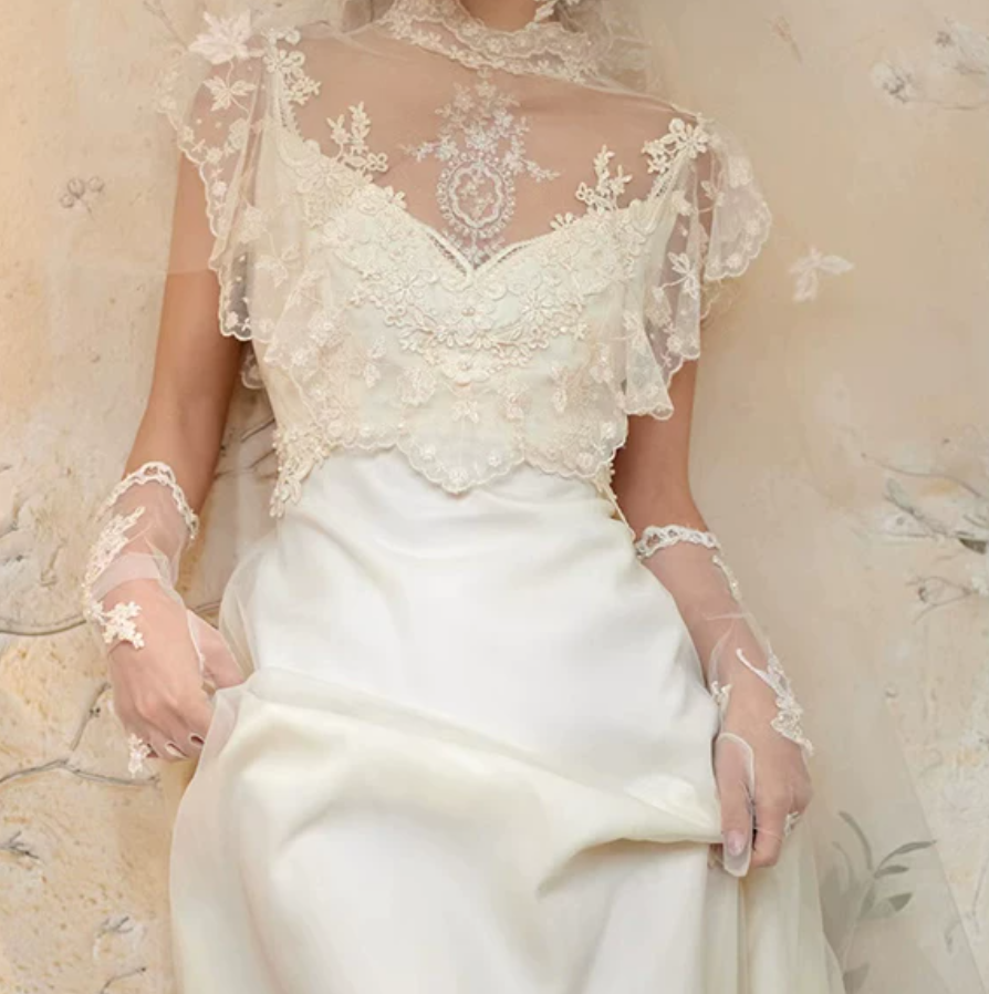 Superbe robe de mariée sirène bustier en satin et tulle, longue et en dentelle, C4563