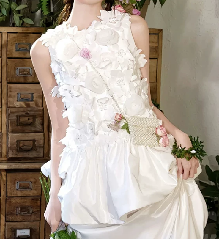 Classical Jewel Neck Wedding Dresses Satin Appliques A-Line Bridal Dress C9826