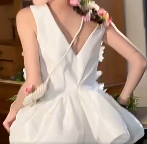 Classical Jewel Neck Wedding Dresses Satin Appliques A-Line Bridal Dress C9826