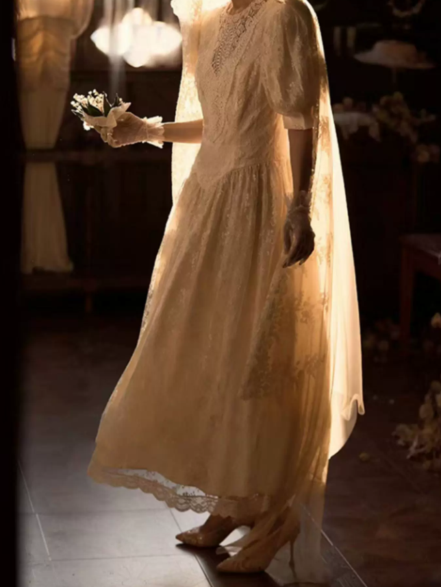 Superbe robe de mariée sirène bustier en satin et tulle, longue et en dentelle, C4563