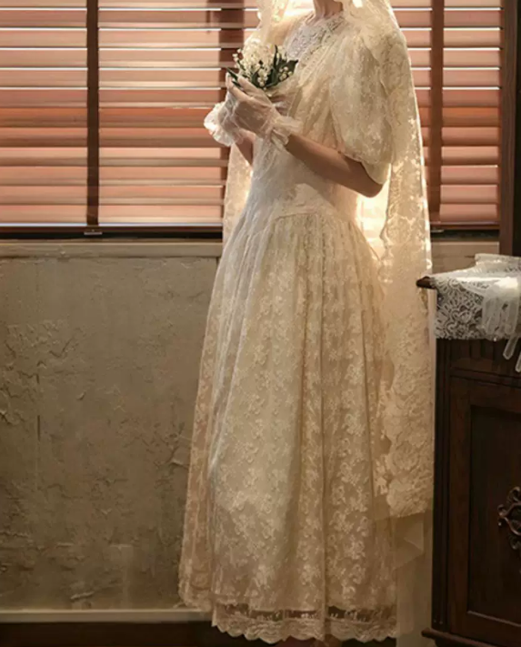 Superbe robe de mariée sirène bustier en satin et tulle, longue et en dentelle, C4563
