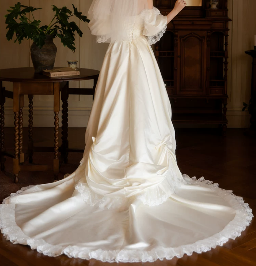 Superbe robe de mariée sirène bustier en satin et tulle, longue et en dentelle, C4563