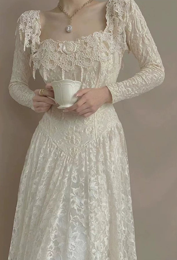 Attractive Square Neck White Prom Dress Appliques Long Sleeve A-Line Evening Dress C9838