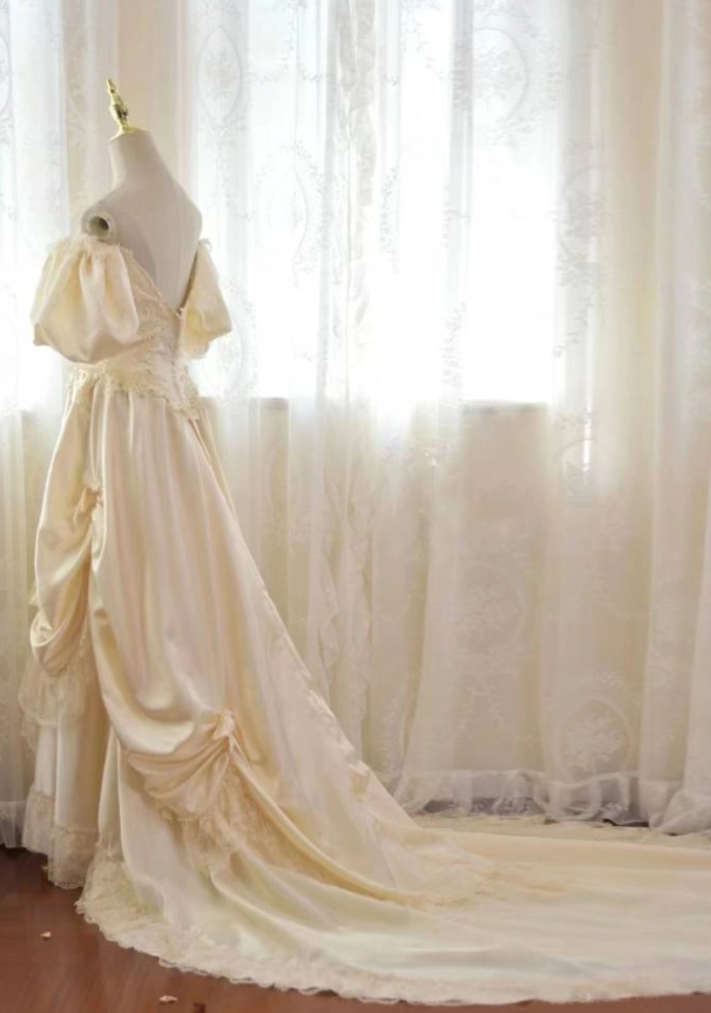 Trendy Off-Shoulder Ivory Prom Dress Appliques Beads Short Sleeve A-Line Evening Dress C9841