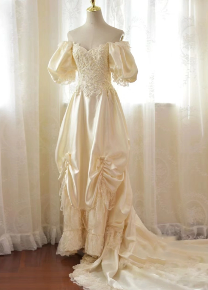 Trendy Off-Shoulder Ivory Prom Dress Appliques Beads Short Sleeve A-Line Evening Dress C9841