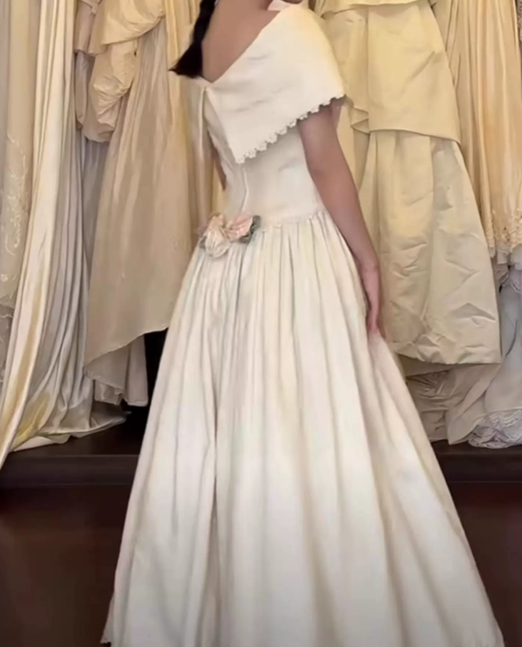 Robe de bal de princesse bustier à volants en satin long, robe de soirée C8117