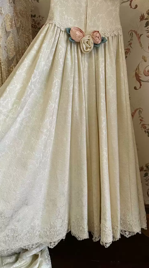 Robe de bal de princesse bustier à volants en satin long, robe de soirée C8117