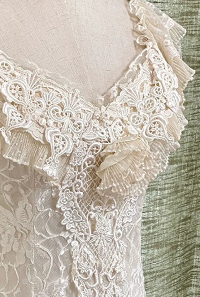 Sleek V Neck Tiered Prom Dress White Lace Mermaid Evening Dress C9843
