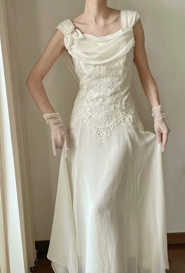 Elegant Square Neck Wedding Dresses Lace A-Line Bridal Dress C9844