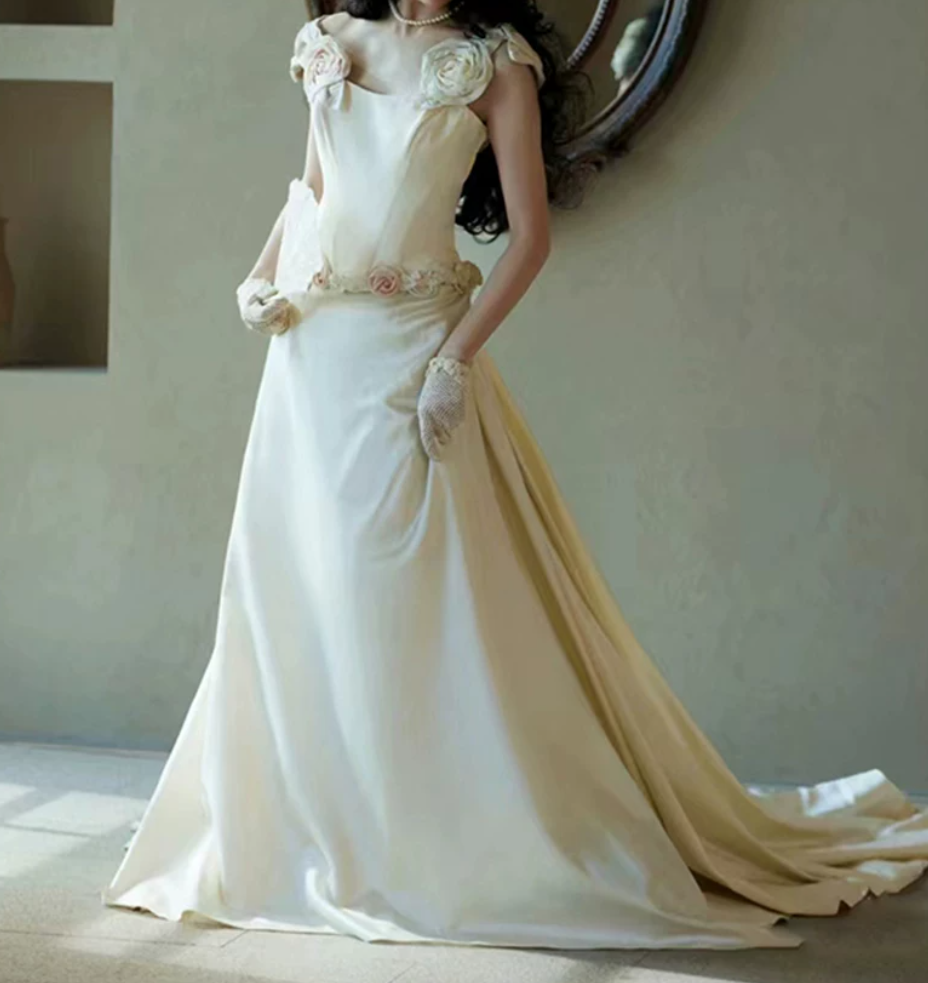 Superbe robe de mariée sirène bustier en satin et tulle, longue et en dentelle, C4563