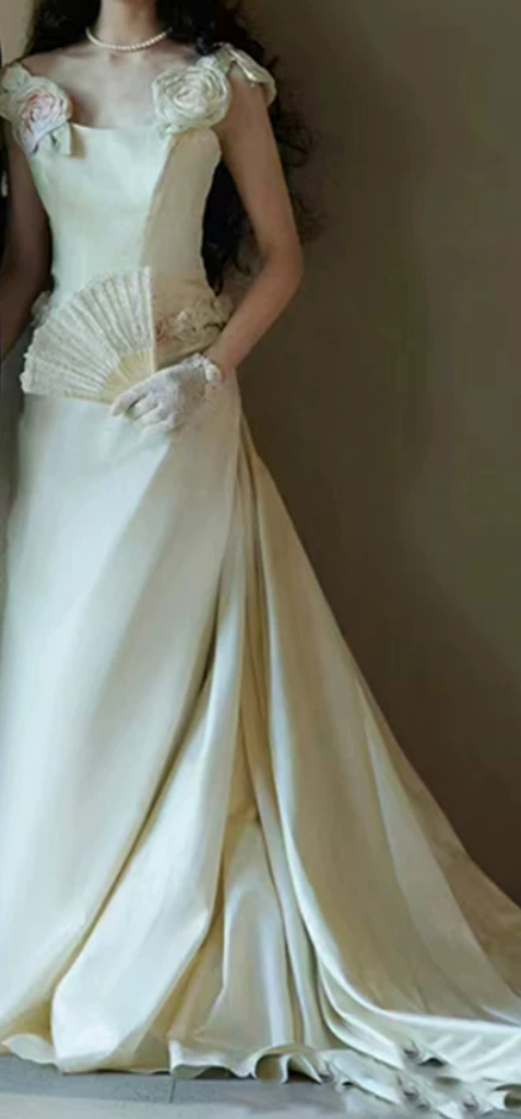 Superbe robe de mariée sirène bustier en satin et tulle, longue et en dentelle, C4563